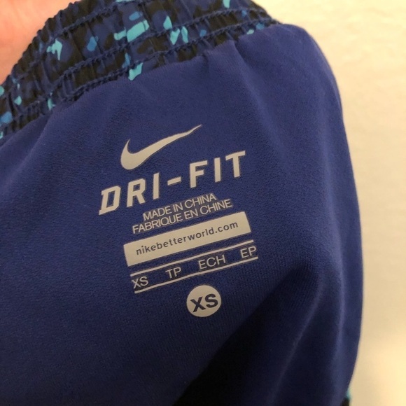 Nike Tempo Running Shorts Blue Patterned Dri-Fit - Picture 4 of 4